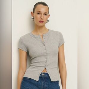 Reformation Gray Button-Down Short Sleeve Top